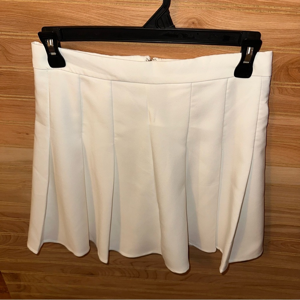 SHEIN White Golf Skirt | Size Small - Picture 2 of 11